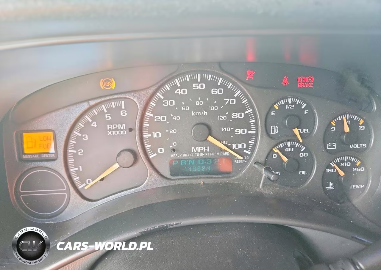 2002 Chevrolet Silverado C1500 VIN:2GCEC19V921422776 - 9