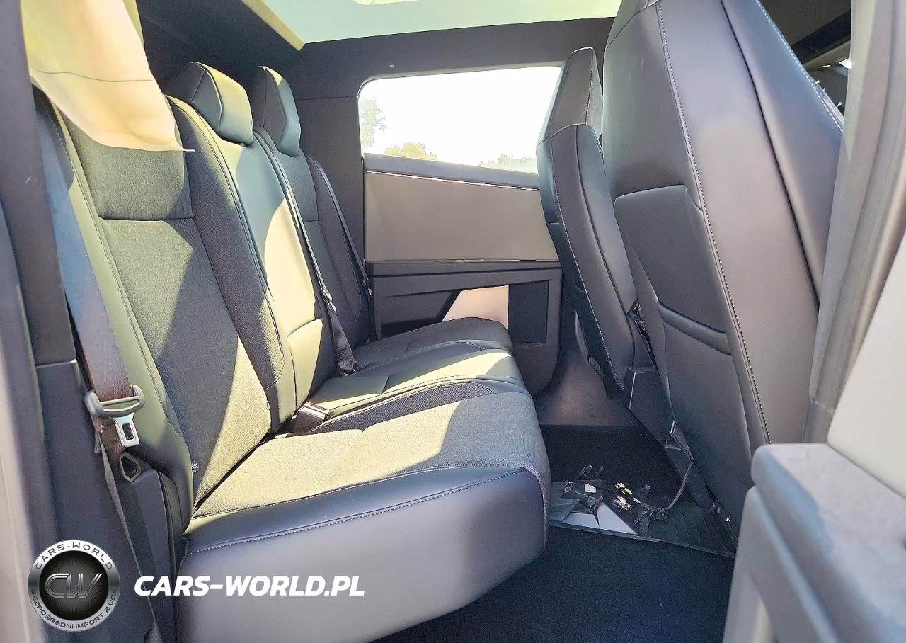 2026 Tesla Cybertruck VIN:7G2CEHEDXTA098589 - 10