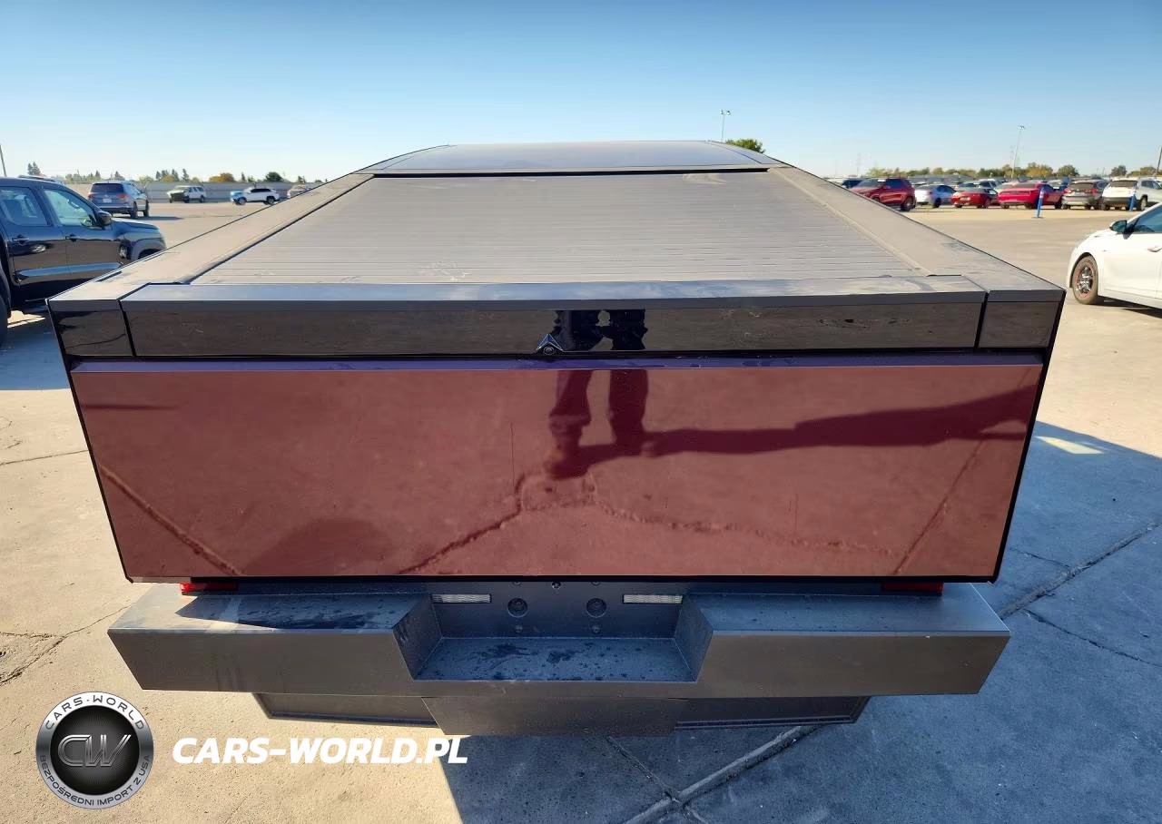 2026 Tesla Cybertruck VIN:7G2CEHEDXTA098589 - 6