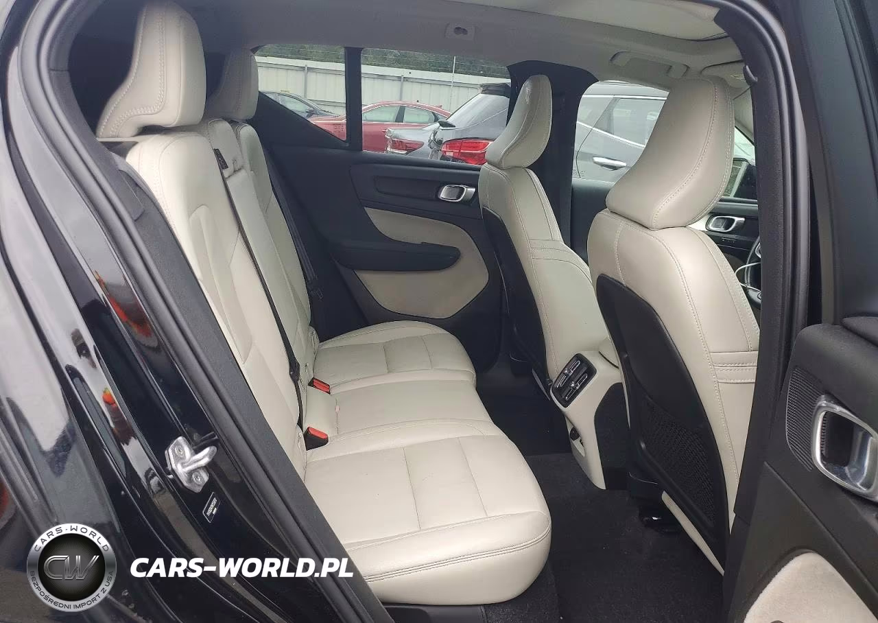 2021 Volvo Xc40 T5 Momentum VIN:YV4162UK6M2558212 - 10