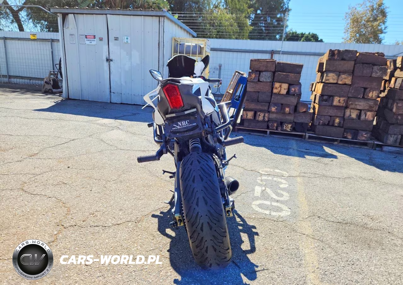 2023 Yamaha Yzfr7 VIN:JYARM38Y7PA001573 - 4