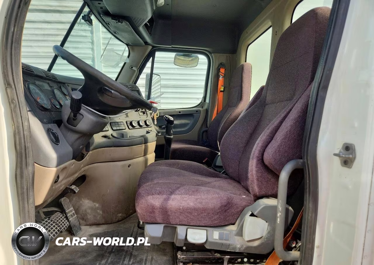 2016 Freightliner Cascadia 125 Semi Truck VIN:3AKJGEBG5GSHK9305 - 7