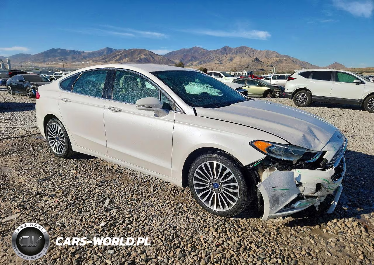 2018 Ford Fusion Titanium-Platinum VIN:3FA6P0D96JR168702 - 4