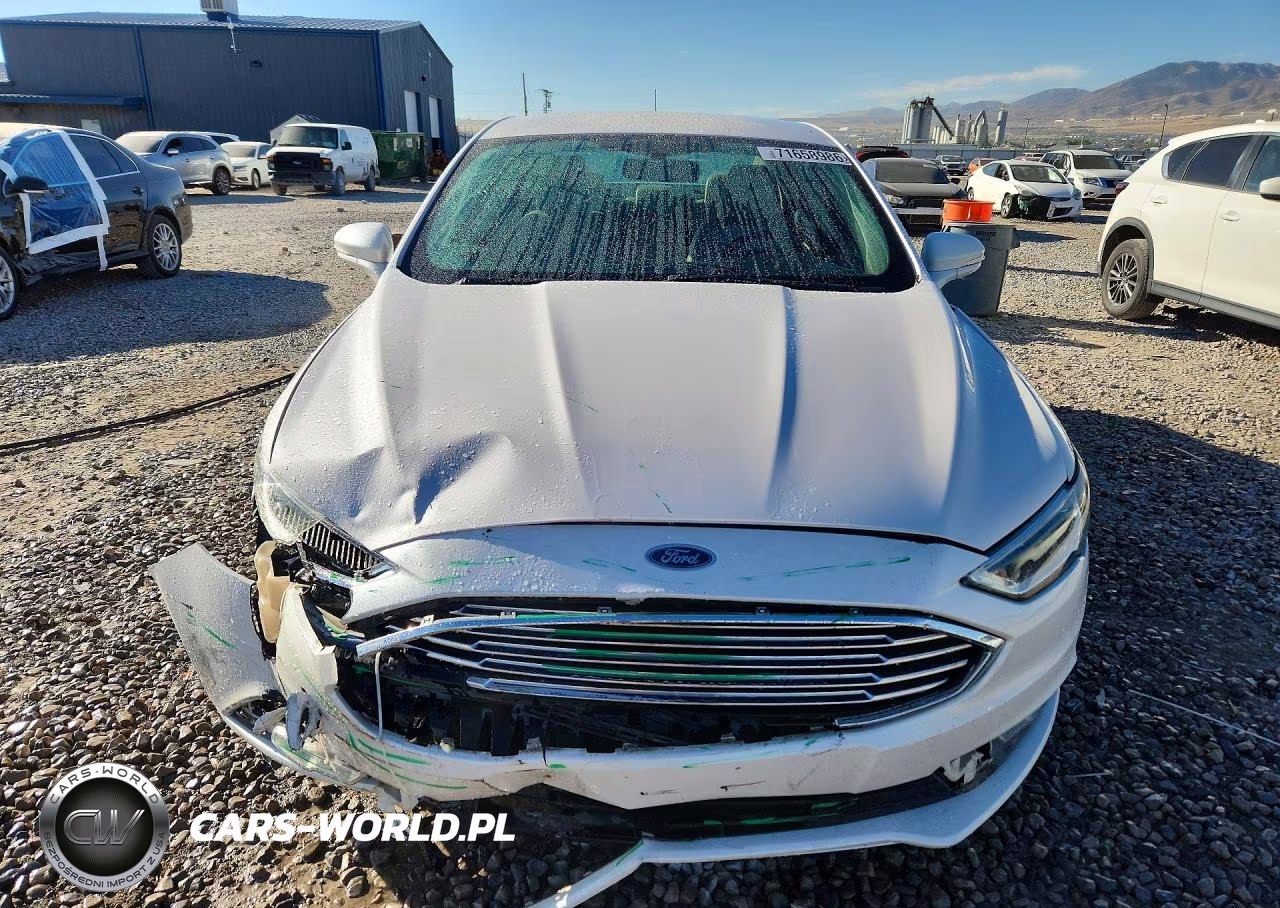 2018 Ford Fusion Titanium-Platinum VIN:3FA6P0D96JR168702 - 5