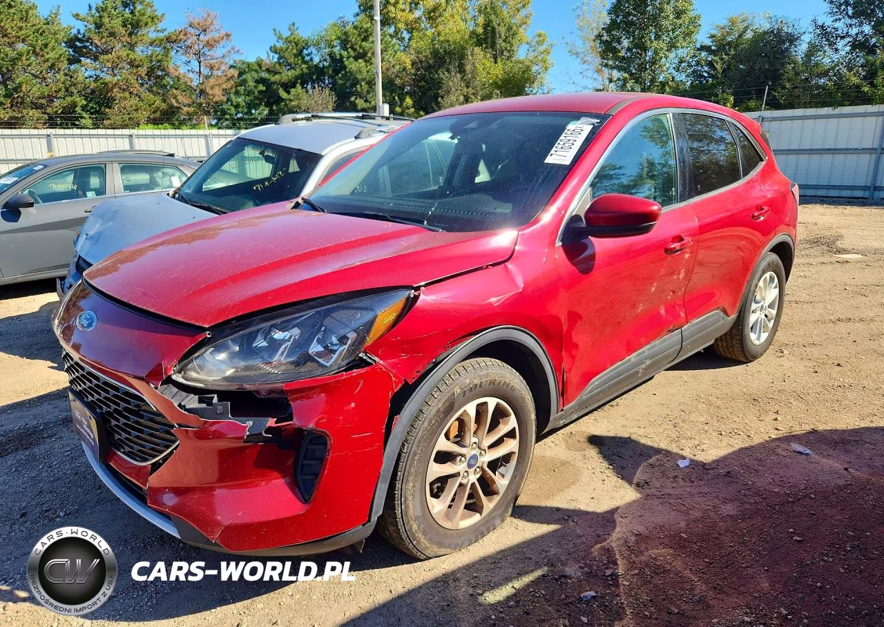 2020 Ford Escape Se