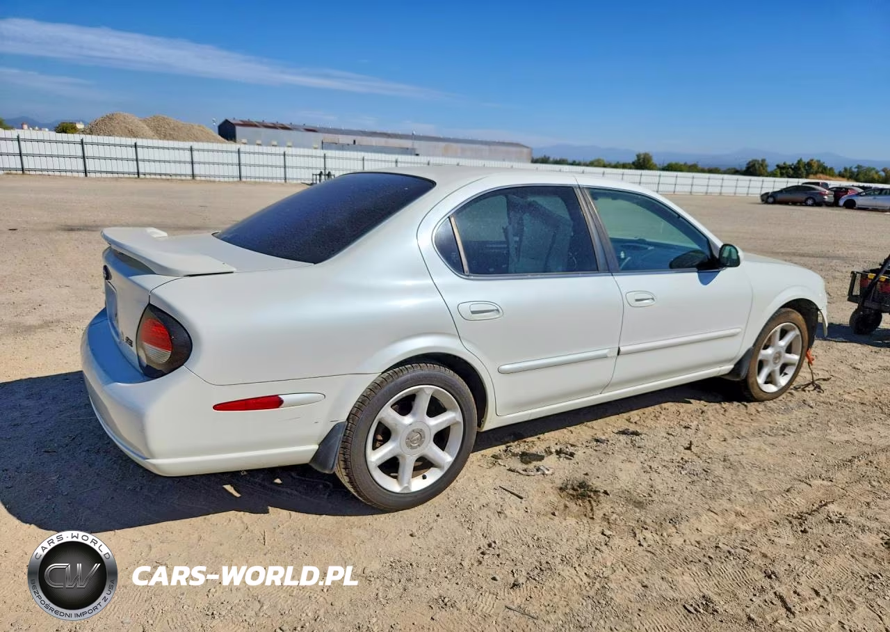 2000 Nissan Maxima Gxe VIN:JN1CA31A4YT023071 - 3