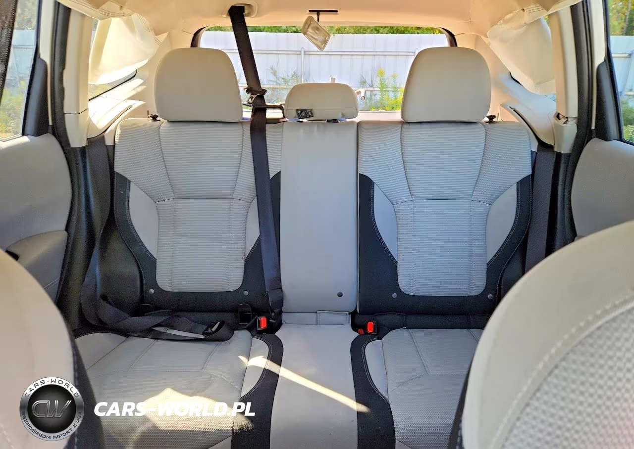 2019 Subaru Forester VIN:JF2SKACC9KH518886 - 10