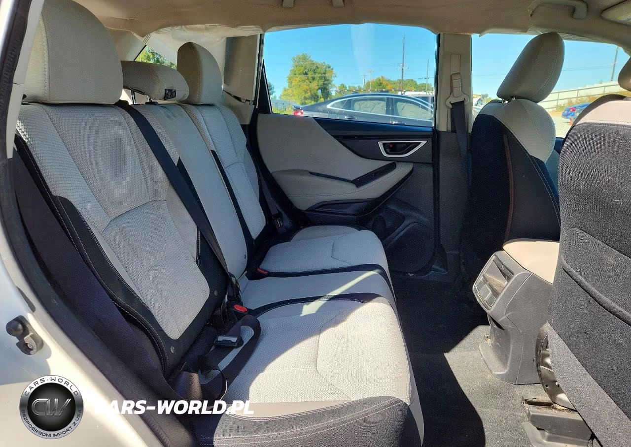 2019 Subaru Forester VIN:JF2SKACC9KH518886 - 11