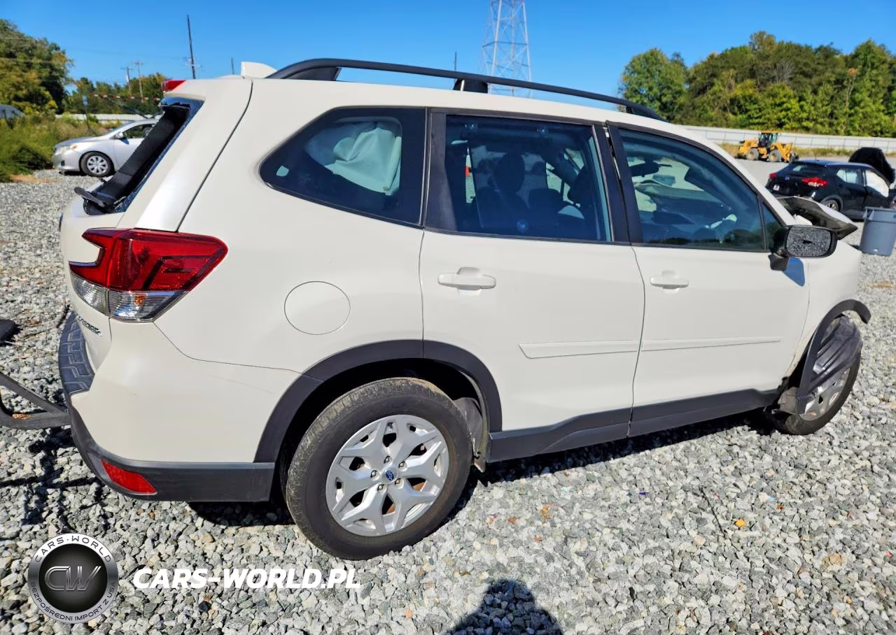 2019 Subaru Forester VIN:JF2SKACC9KH518886 - 3