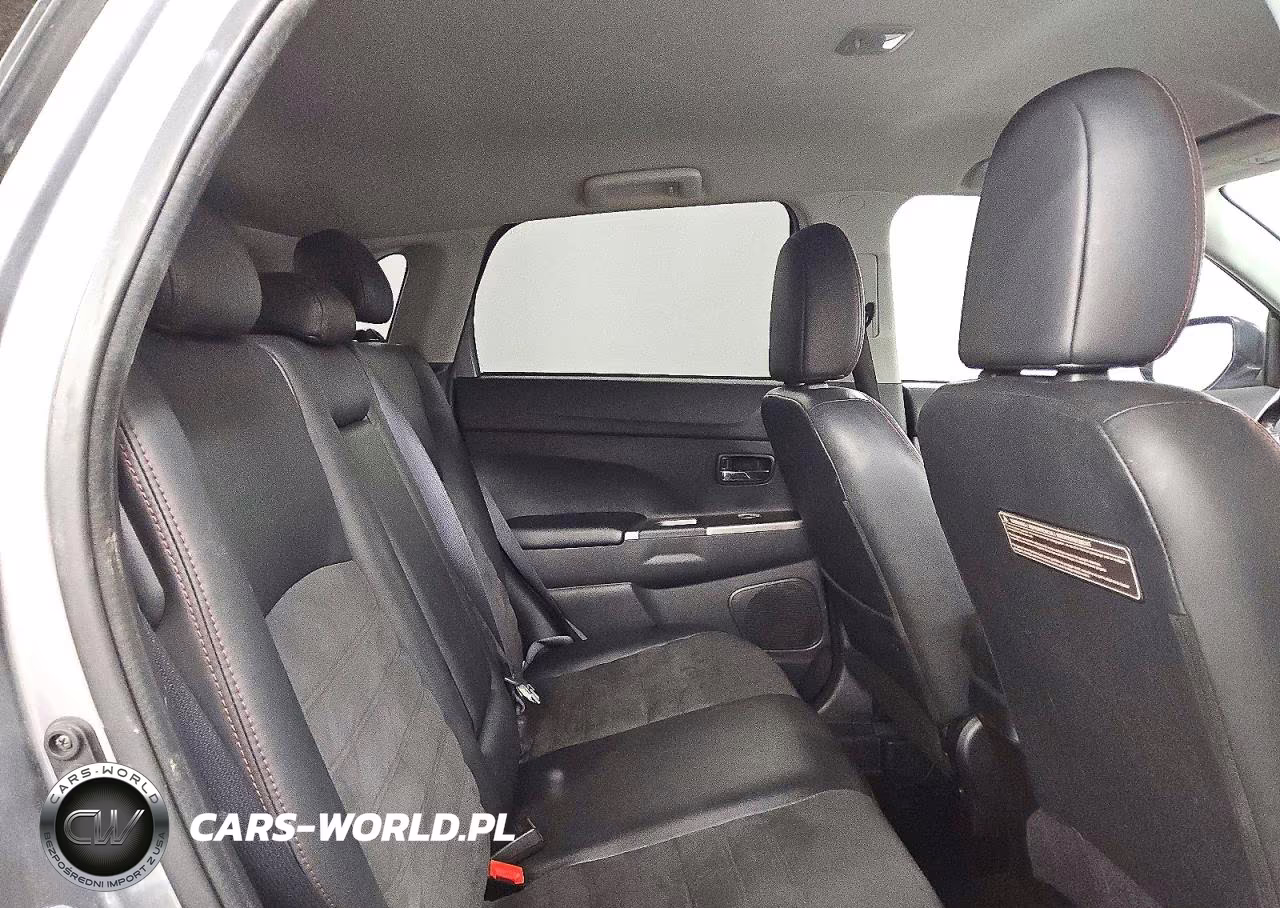 2018 Mitsubishi Outlander Sport Es VIN:JA4AP3AW9JU025987 - 10