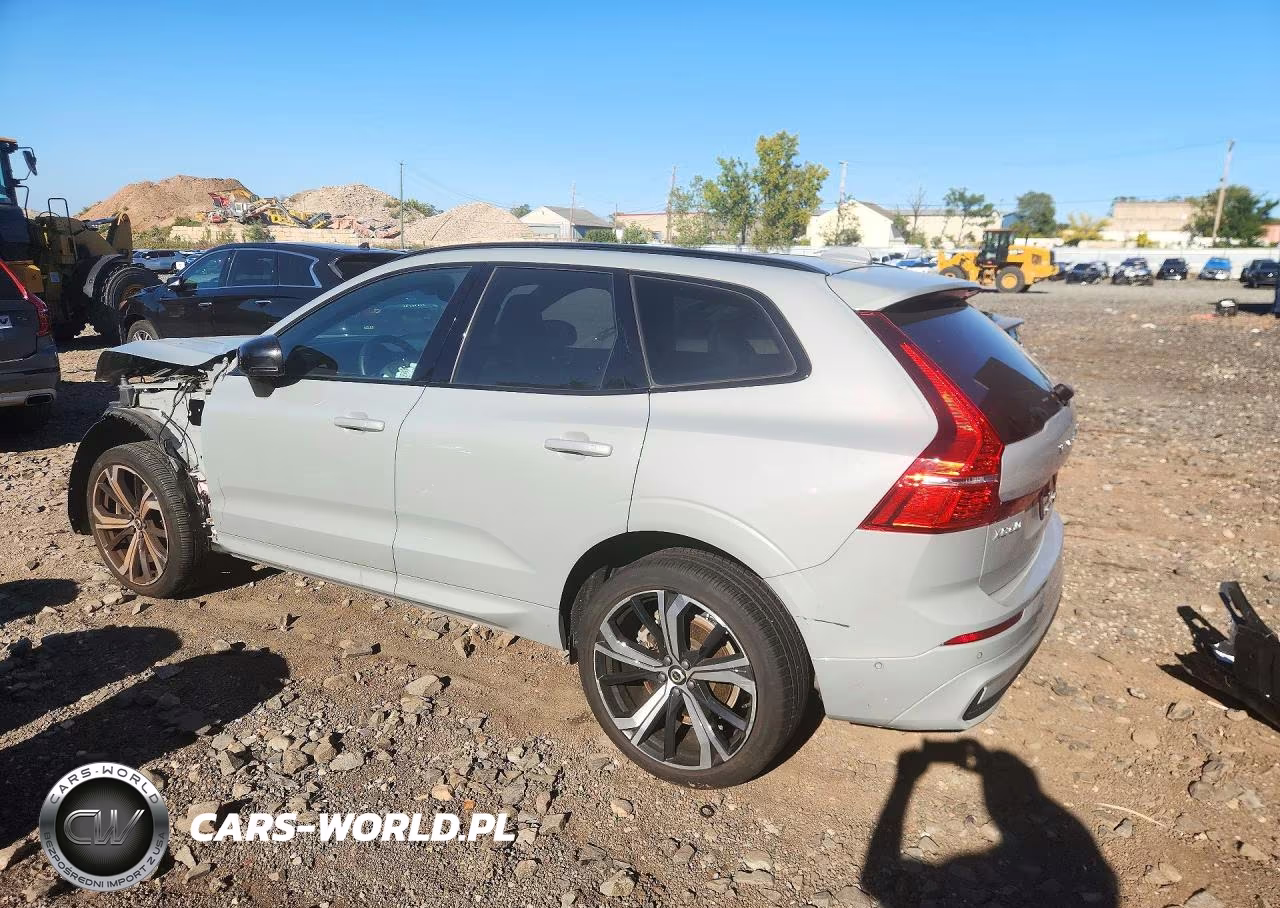 2025 Volvo Xc60 Ultra VIN:YV4M12RM5S1108138 - 2