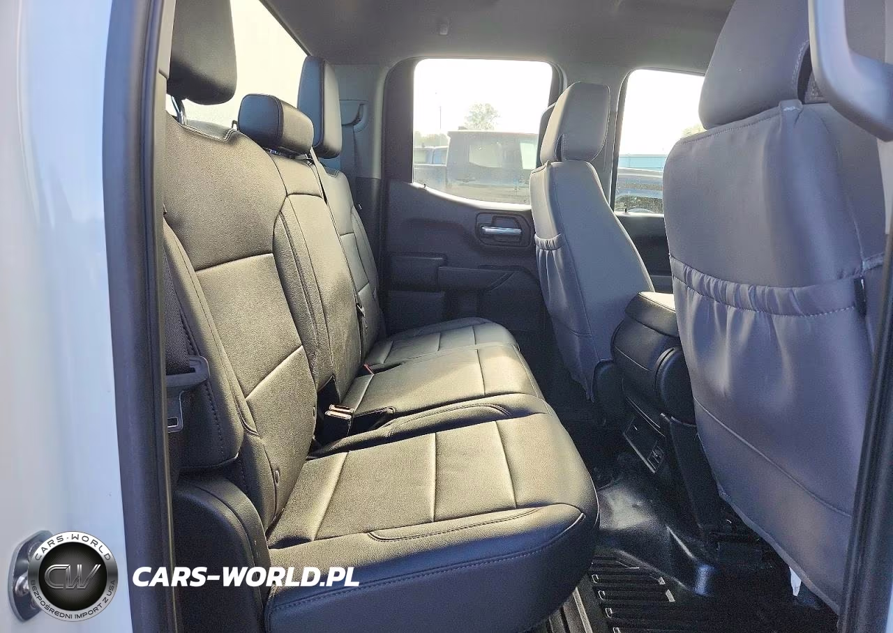 2023 Chevrolet Silverado K1500 VIN:1GCRDAED7PZ102043 - 10