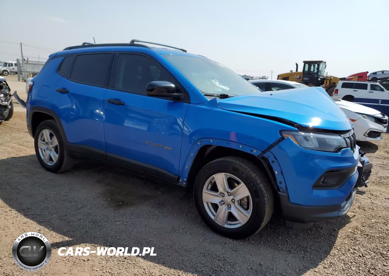 2022 Jeep Compass Latitude VIN:3C4NJDBB3NT152518 - 4