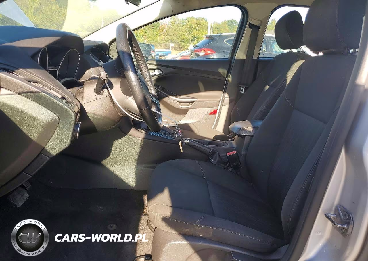 2015 Ford Focus Se VIN:1FADP3K29FL352424 - 7
