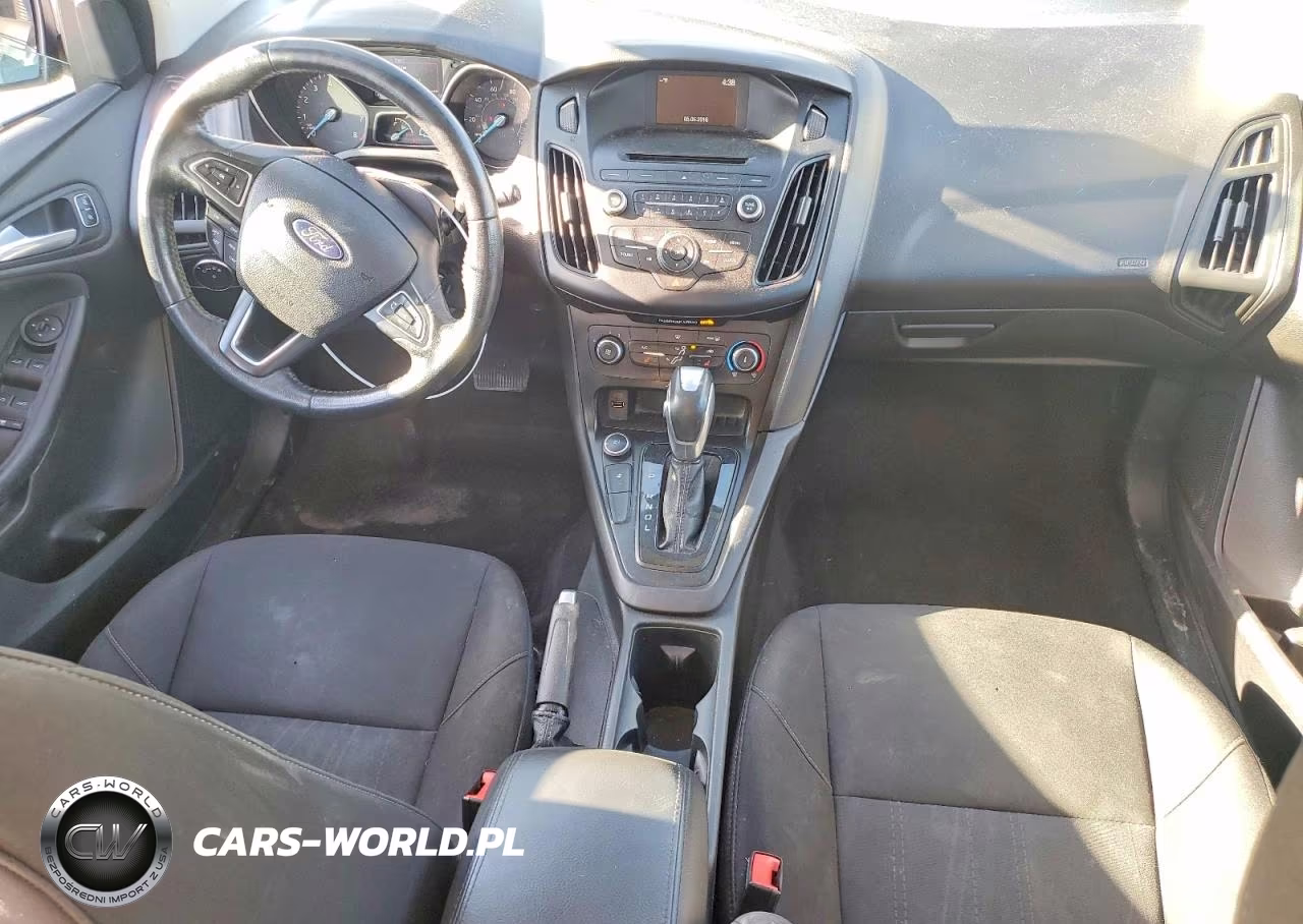 2015 Ford Focus Se VIN:1FADP3K29FL352424 - 8