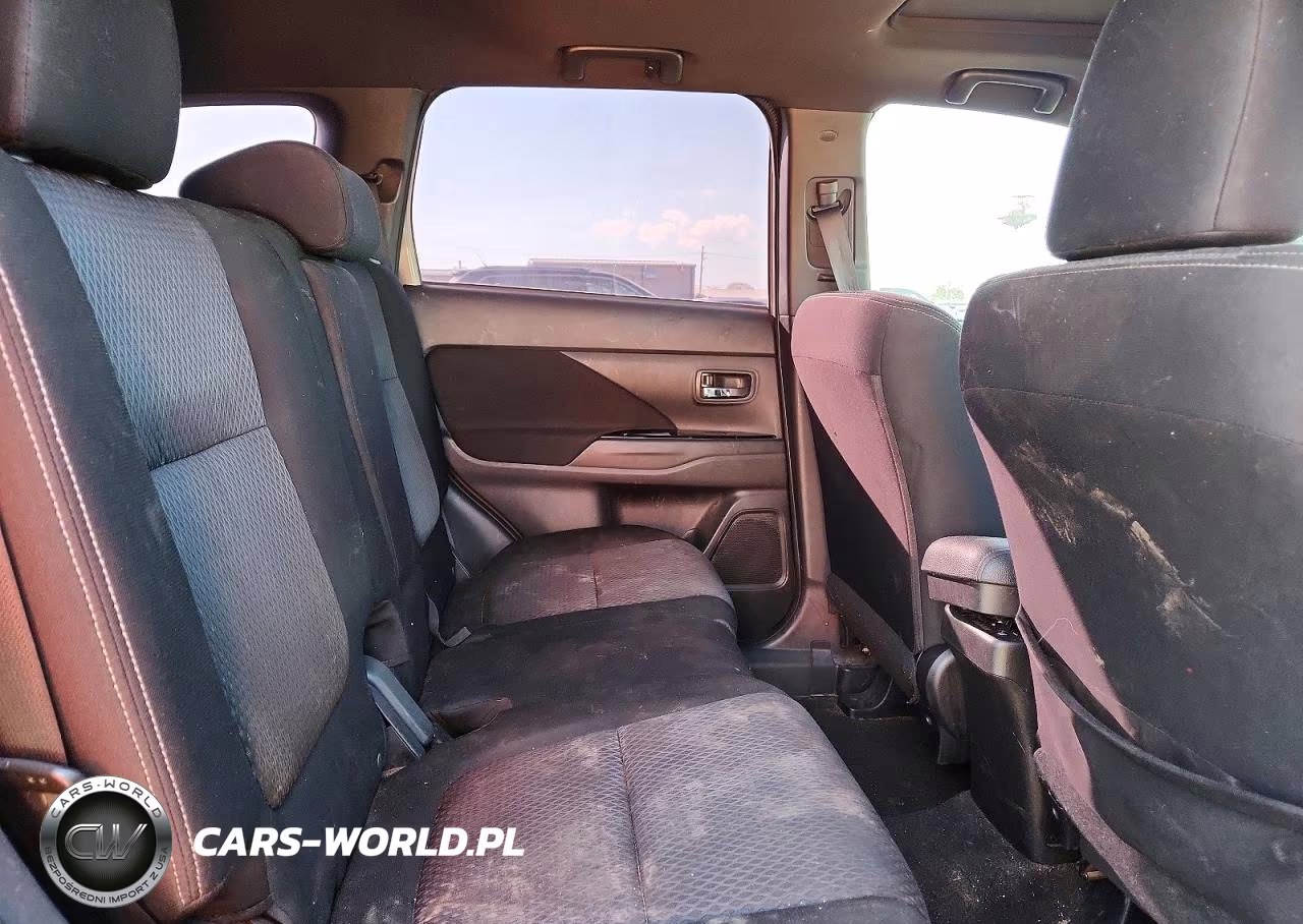 2018 Mitsubishi Outlander Se VIN:JA4AD3A32JZ018722 - 11