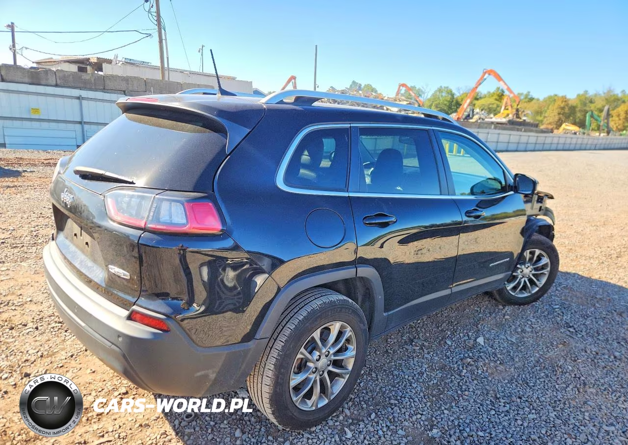 2020 Jeep Cherokee Latitude Plus VIN:1C4PJMLB8LD523859 - 3