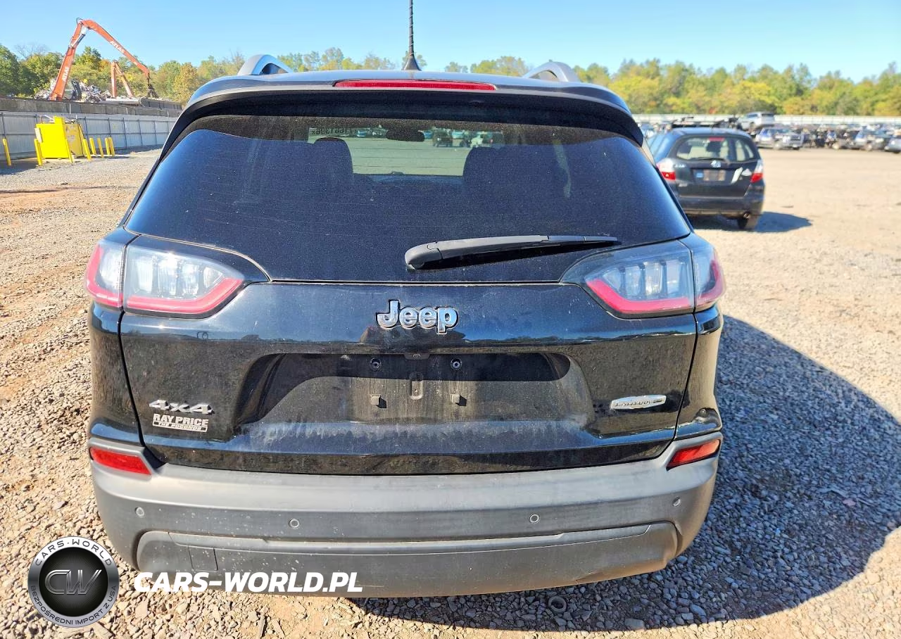 2020 Jeep Cherokee Latitude Plus VIN:1C4PJMLB8LD523859 - 6