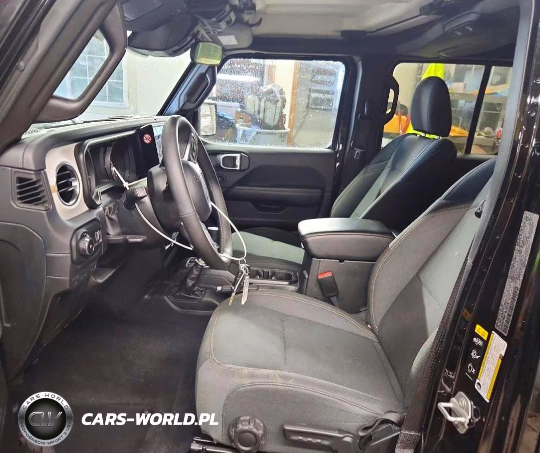 2026 Jeep Wrangler Sahara VIN:1C4PJXEN7TW179521 - 7