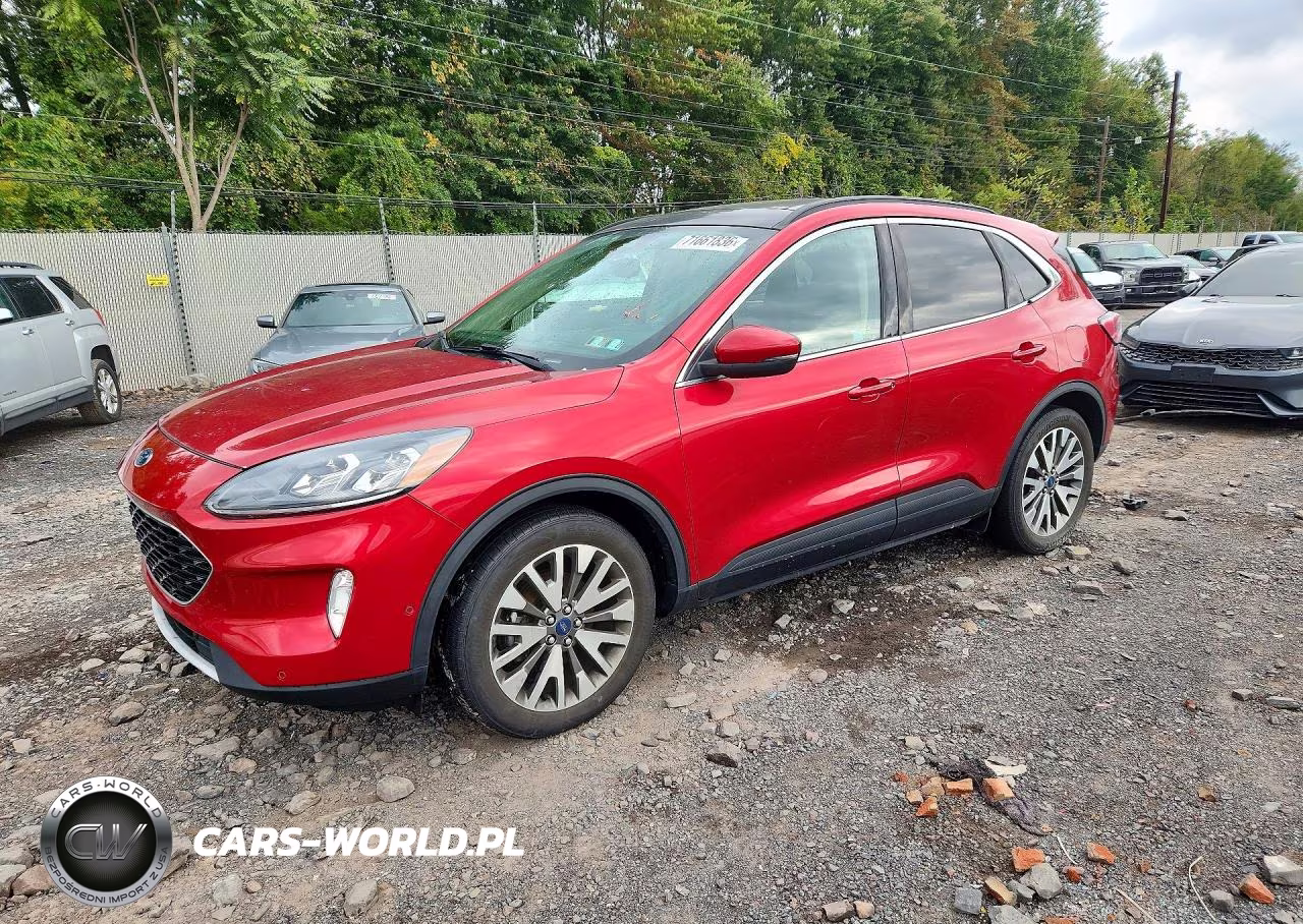 2020 Ford Escape Titanium