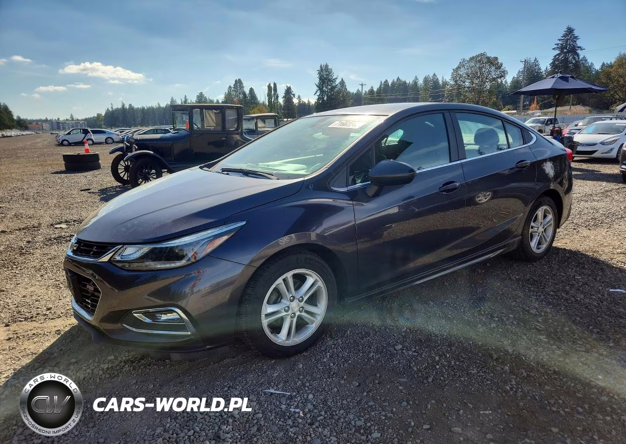 2017 Chevrolet Cruze Lt – zdjęcie 1 z 12