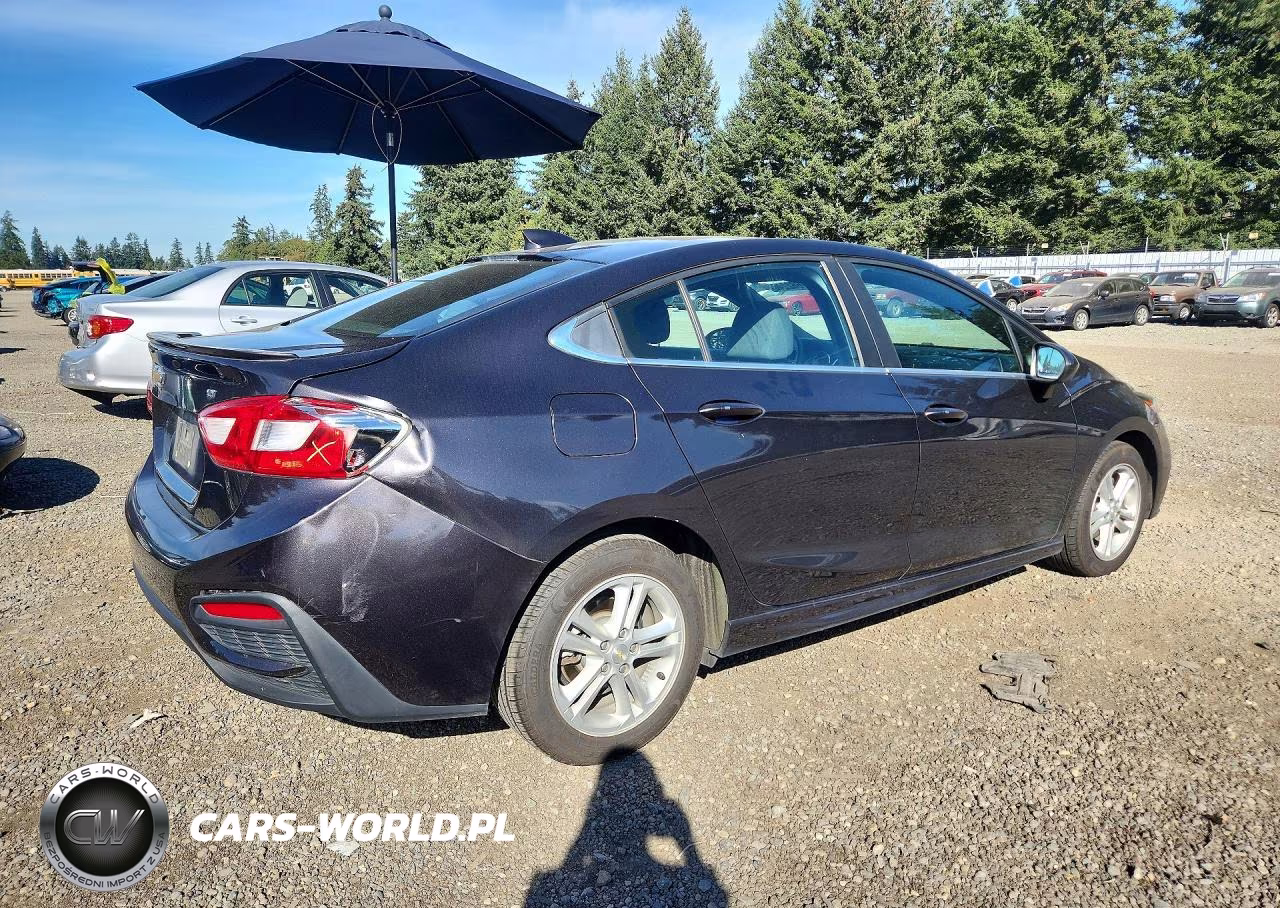 2017 Chevrolet Cruze Lt VIN:1G1BE5SM9H7257533 - 3