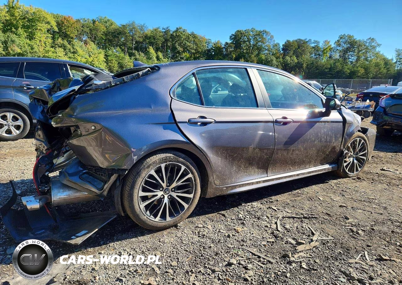 2019 Toyota Camry Se VIN:4T1B11HK8KU811814 - 3