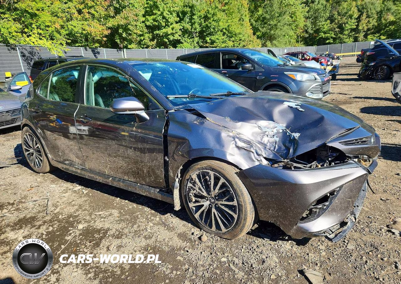 2019 Toyota Camry Se VIN:4T1B11HK8KU811814 - 4