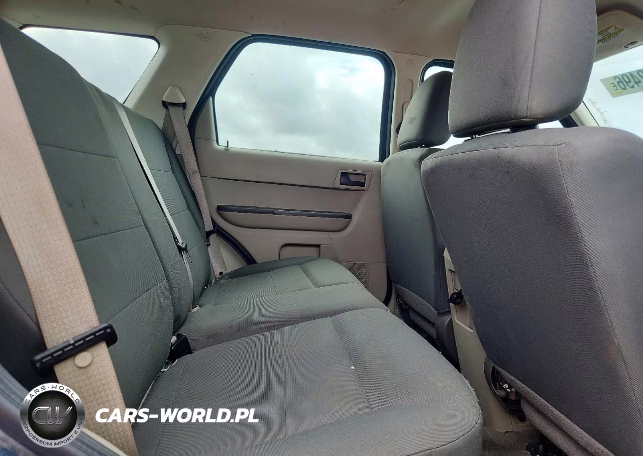2011 Ford Escape Xls VIN:1FMCU0C73BKC16292 - 11