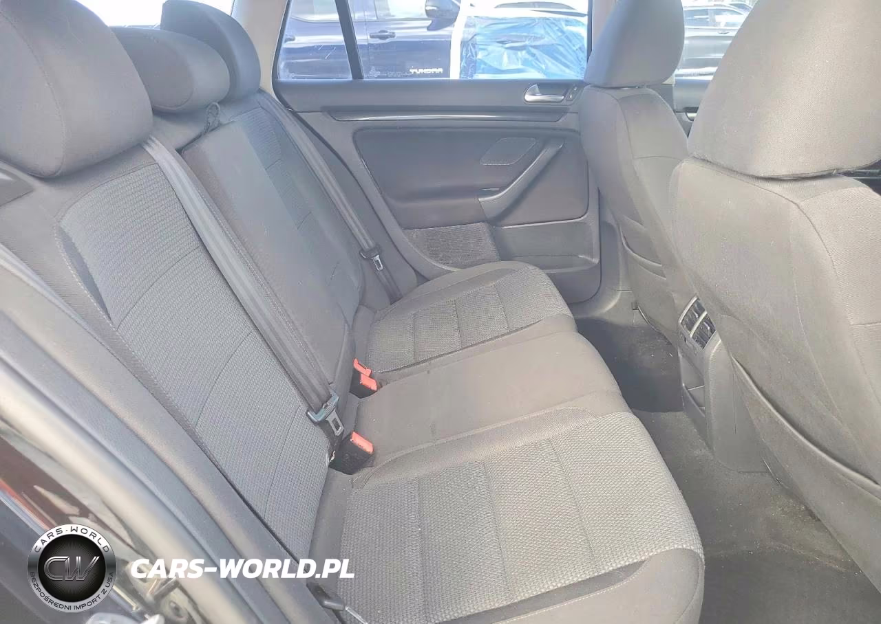 2012 Volkswagen Jetta S VIN:3VWPP7AJ5CM695522 - 10