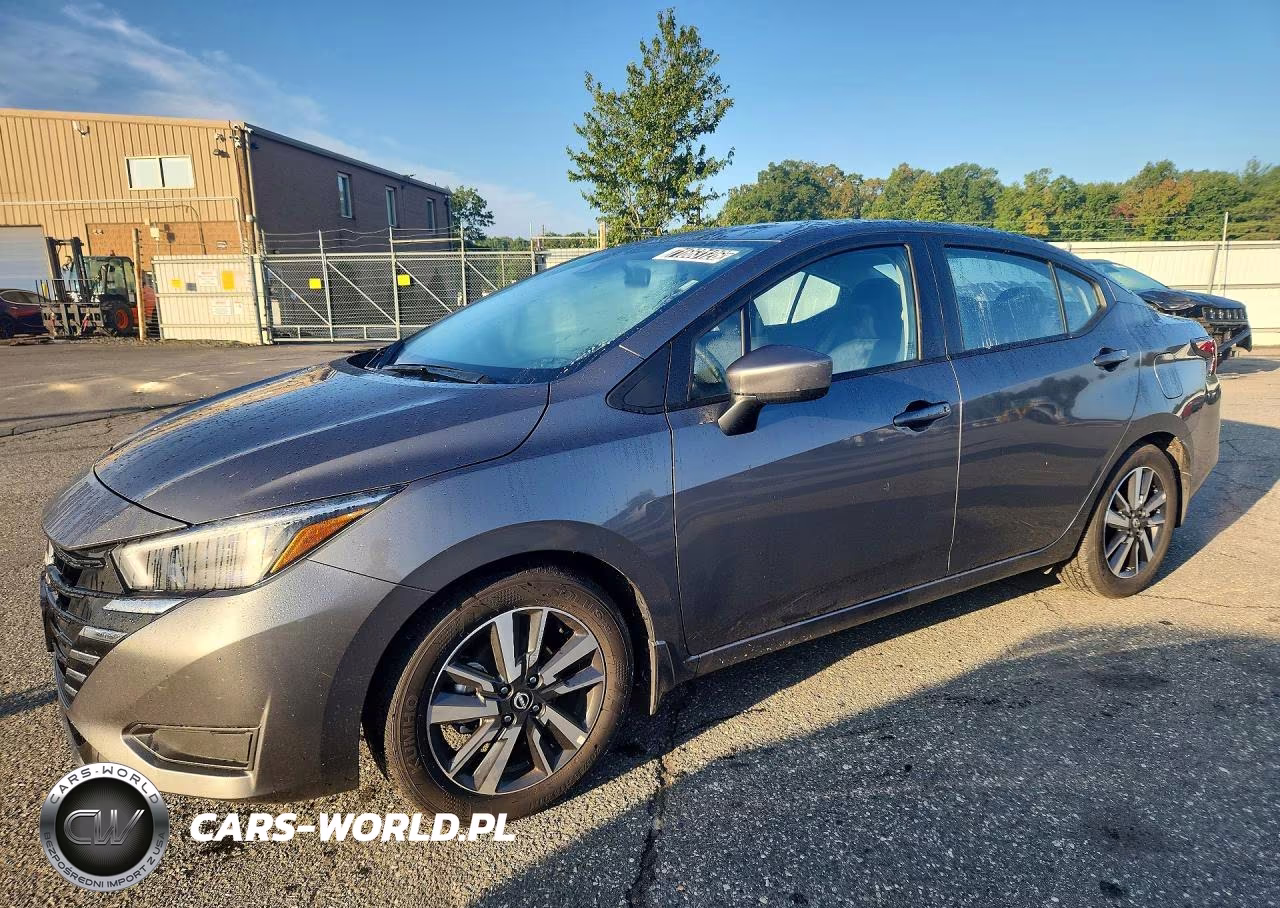 2025 Nissan Versa Sv