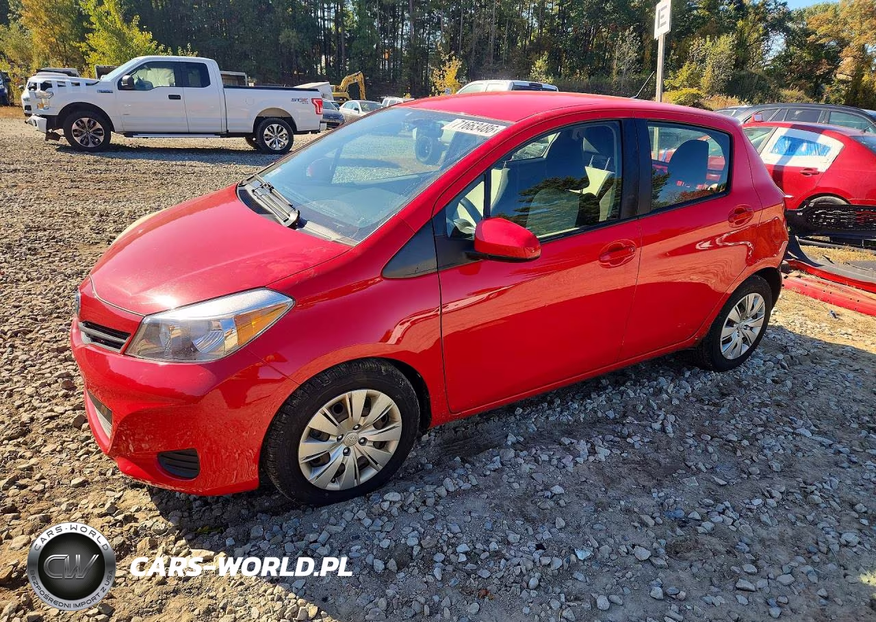2014 Toyota Yaris 5-Door Le