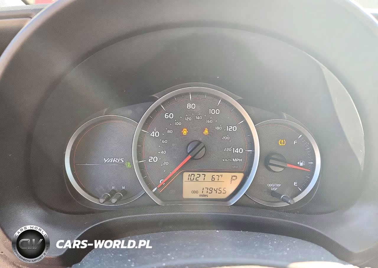 2014 Toyota Yaris 5-Door Le VIN:JTDKTUD30ED576456 - 9