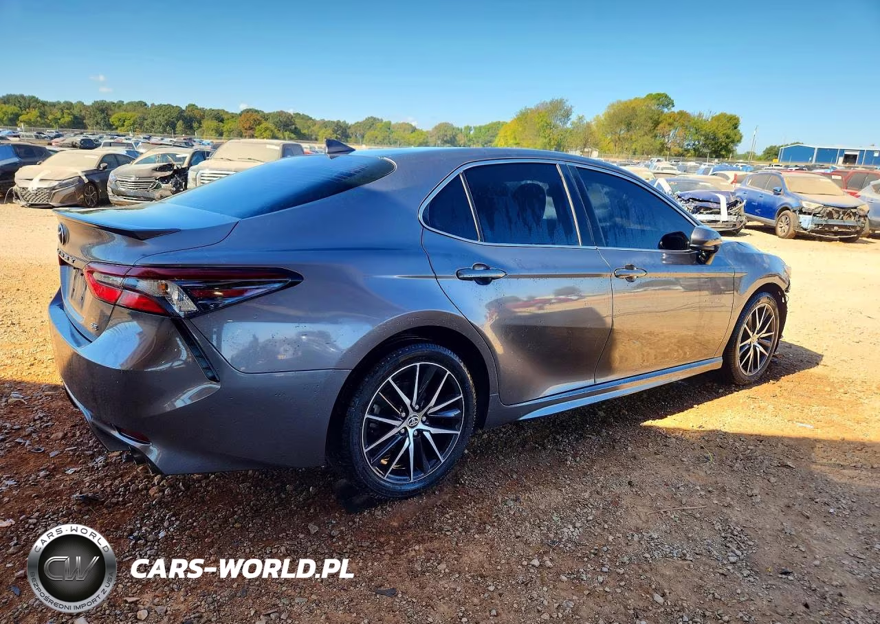 2021 Toyota Camry Se VIN:4T1G11AK9MU445882 - 3