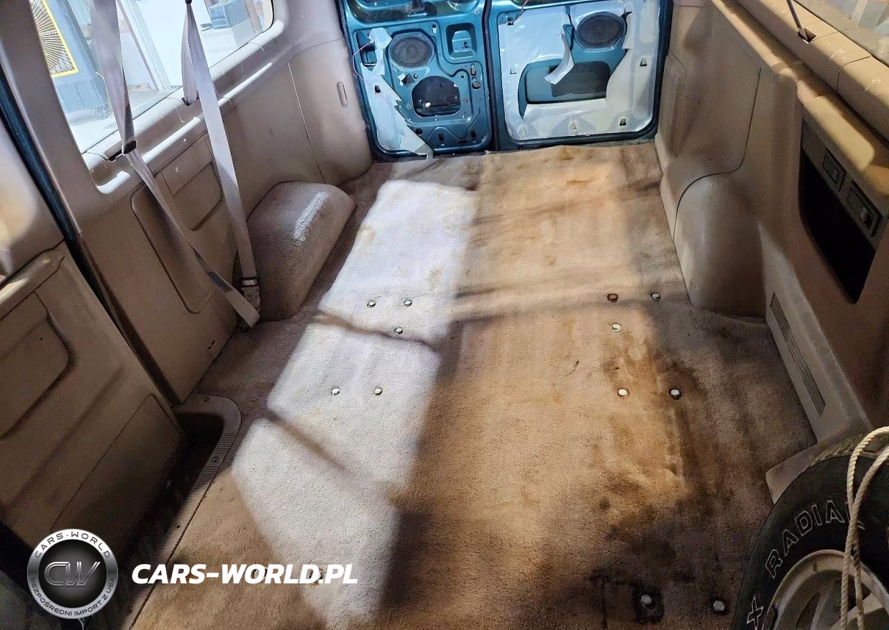 1995 Ford Econoline E150 VIN:1FMEE11HXSHB08563 - 10