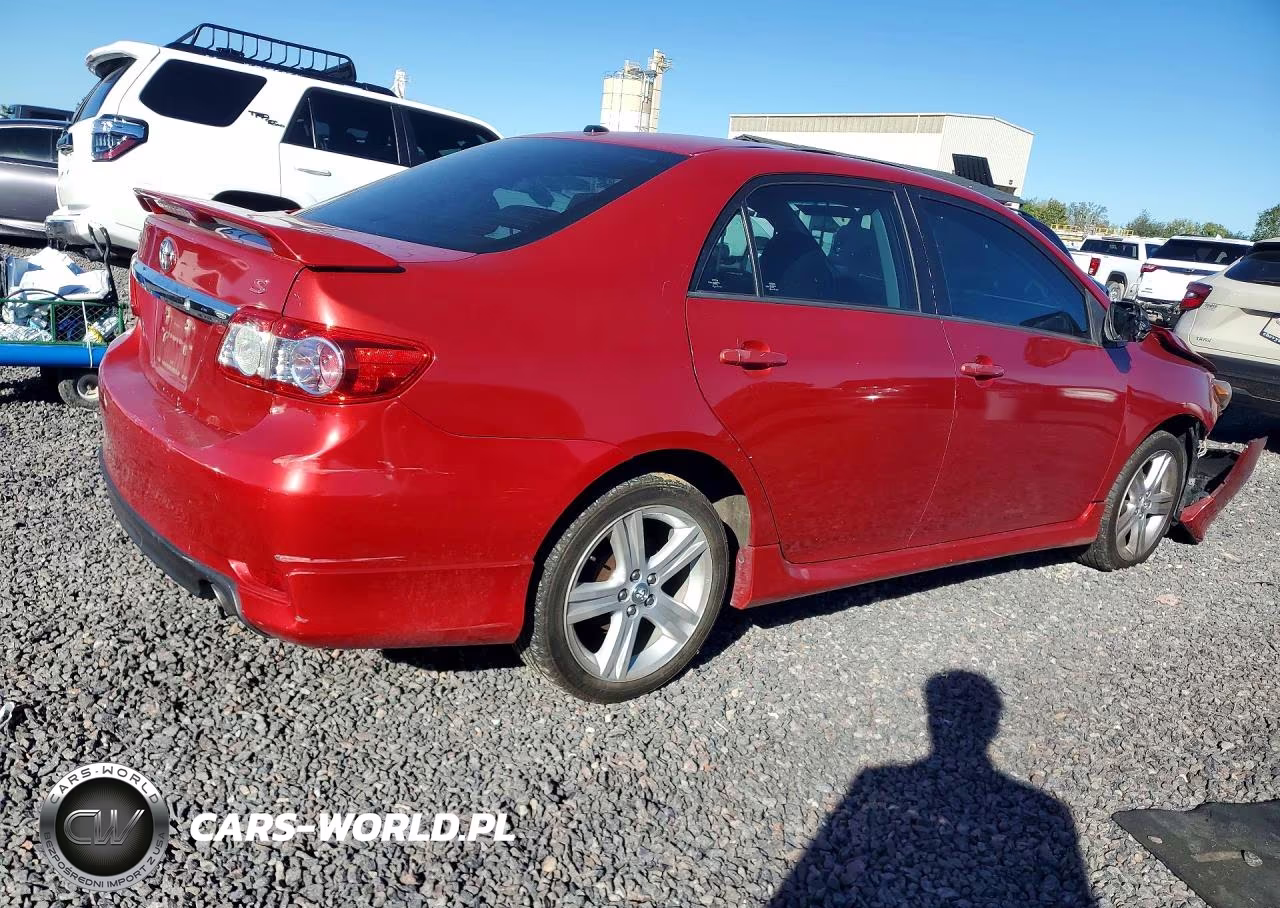 2013 Toyota Corolla S VIN:5YFBU4EE4DP176828 - 3