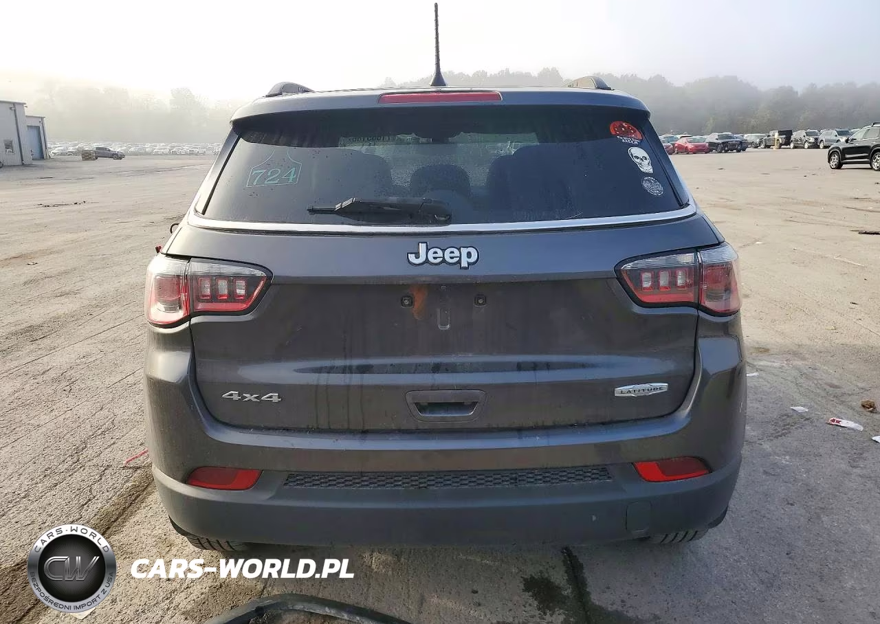2018 Jeep Compass Latitude VIN:3C4NJDBB6JT418110 - 6