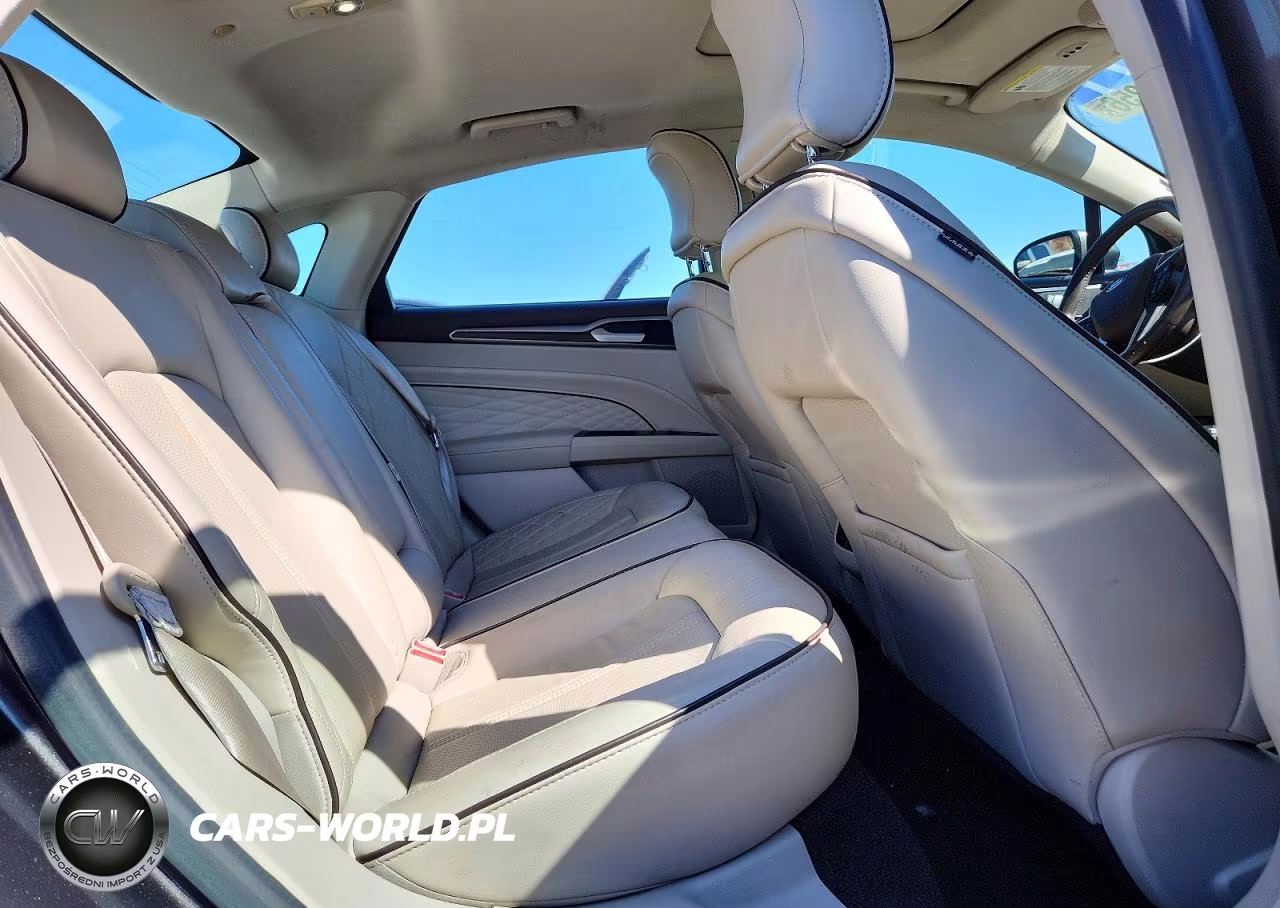 2017 Ford Fusion Titanium Phev VIN:3FA6P0SU3HR255510 - 10