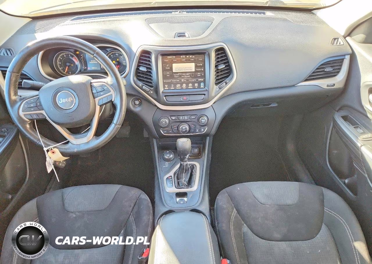 2016 Jeep Cherokee Latitude VIN:1C4PJMCSXGW214839 - 8