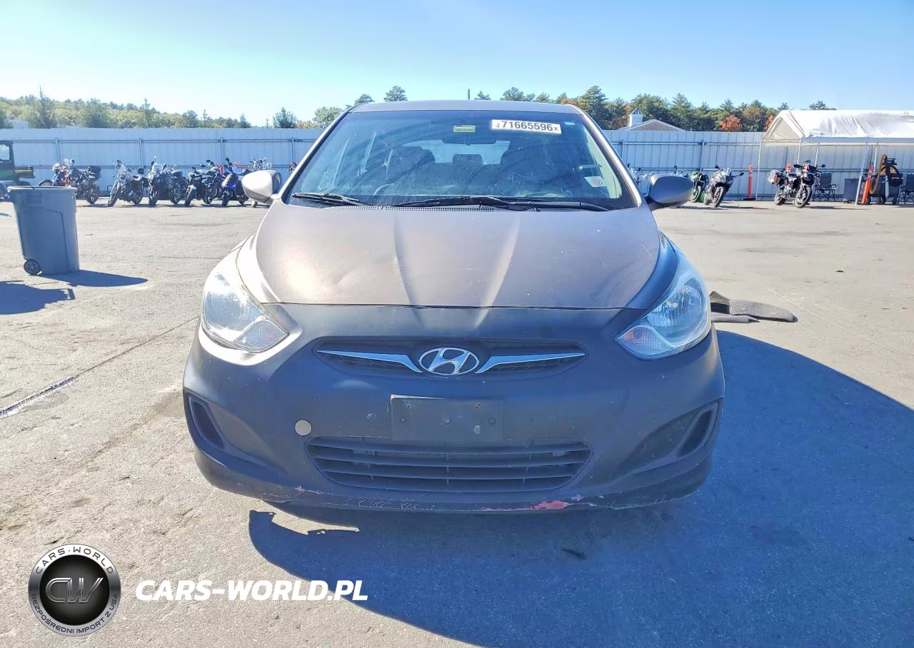 2013 Hyundai Accent VIN:KMHCT5AE2DU118461 - 5