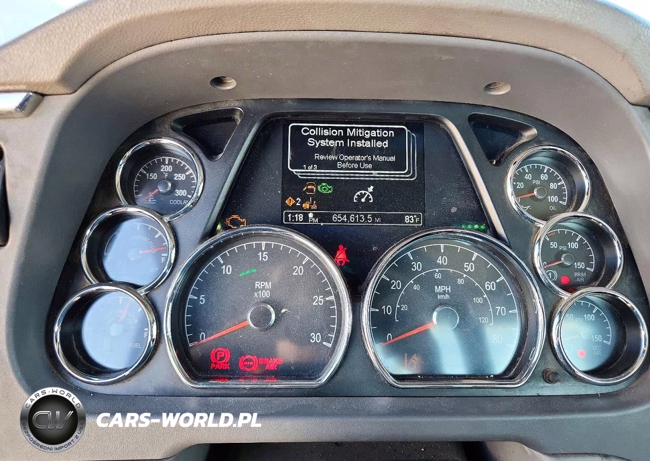 2017 Peterbilt 579 Semi Truck VIN:1XPBDP9X3HD358783 - 9