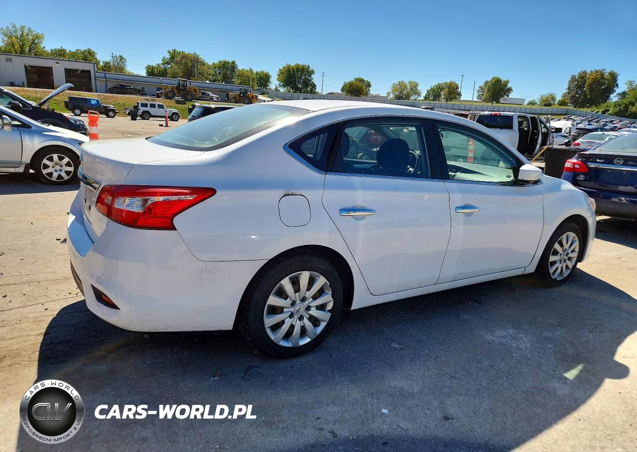 2016 Nissan Sentra S VIN:3N1AB7AP9GY235132 - 3