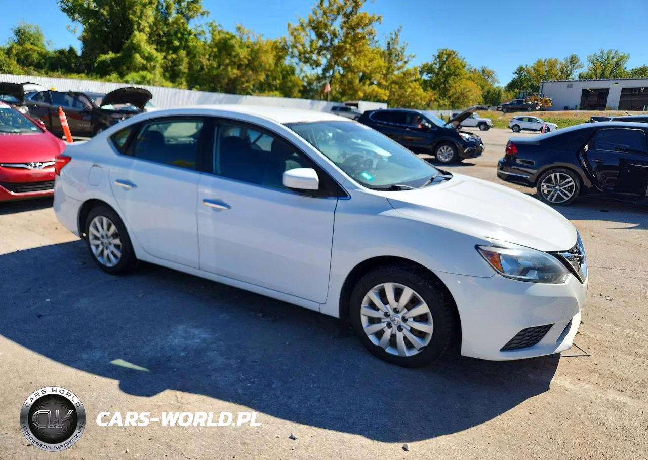 2016 Nissan Sentra S VIN:3N1AB7AP9GY235132 - 4
