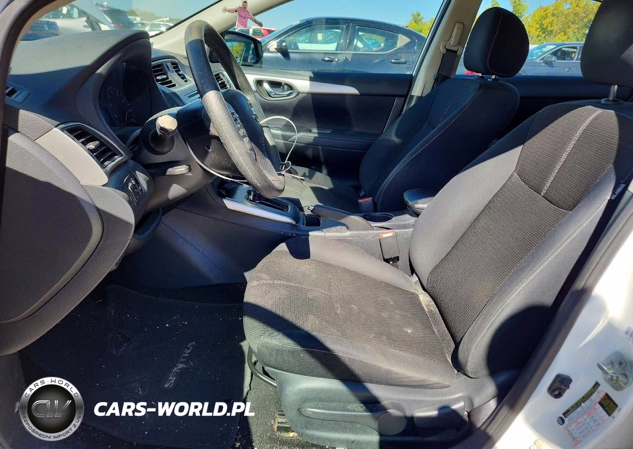 2016 Nissan Sentra S VIN:3N1AB7AP9GY235132 - 7