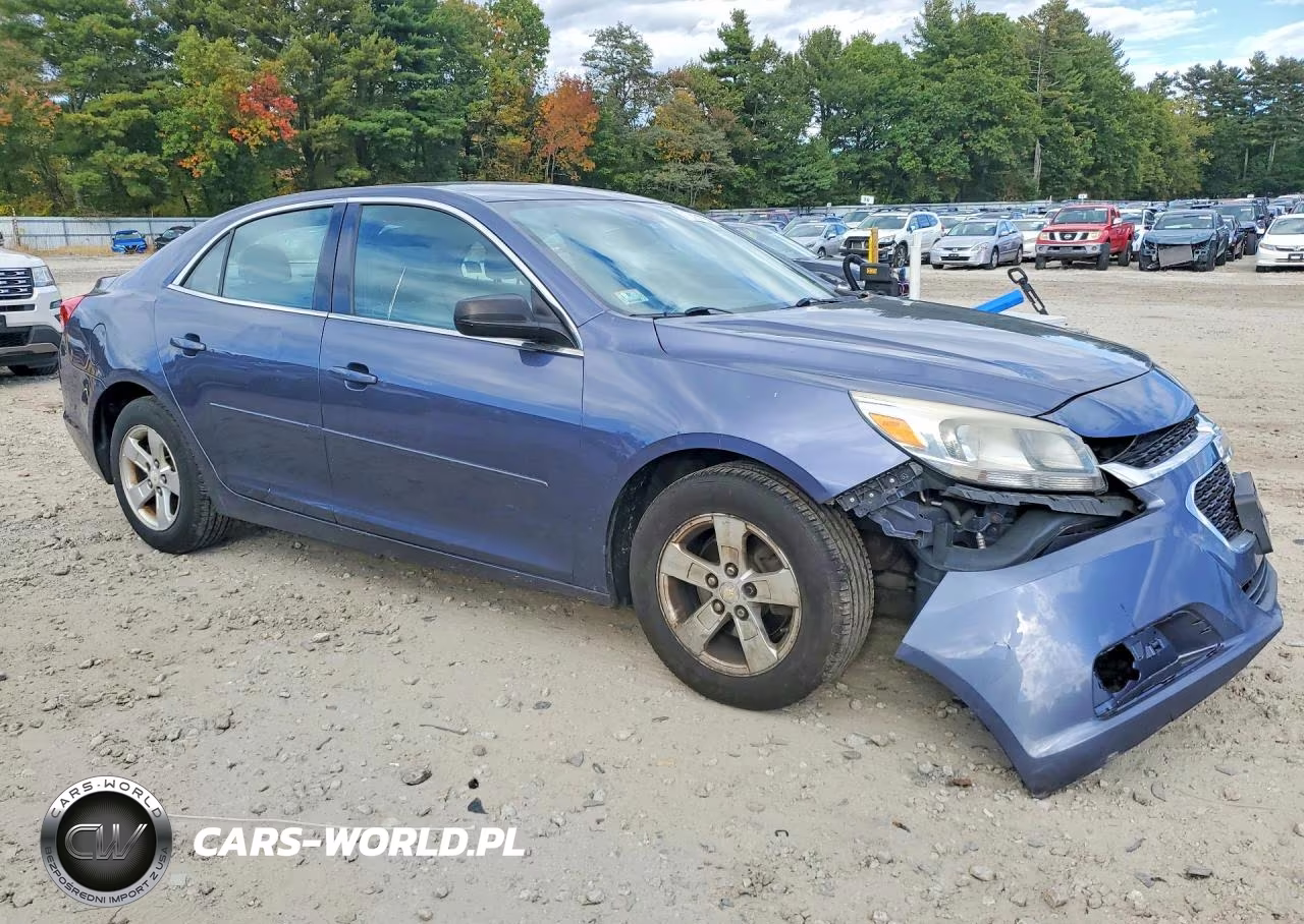 2014 Chevrolet Malibu Ls VIN:1G11B5SL6EF129716 - 4