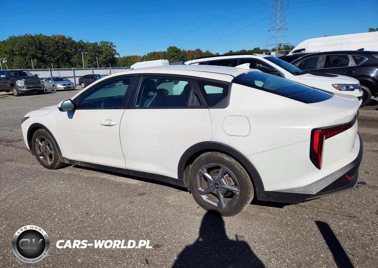 2025 Kia K4 Lxs VIN:3KPFT4DE0SE032441 - 2