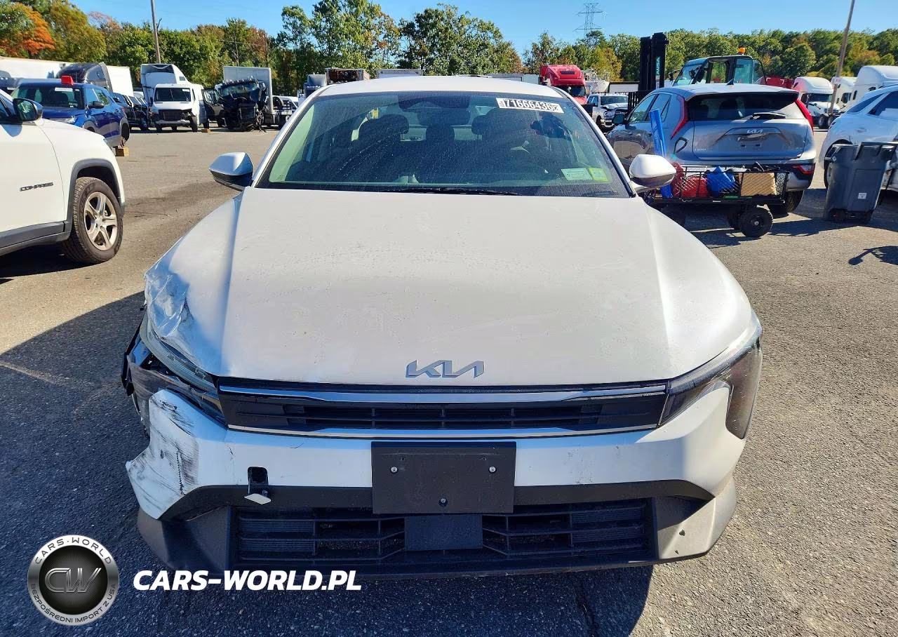 2025 Kia K4 Lxs VIN:3KPFT4DE0SE032441 - 5