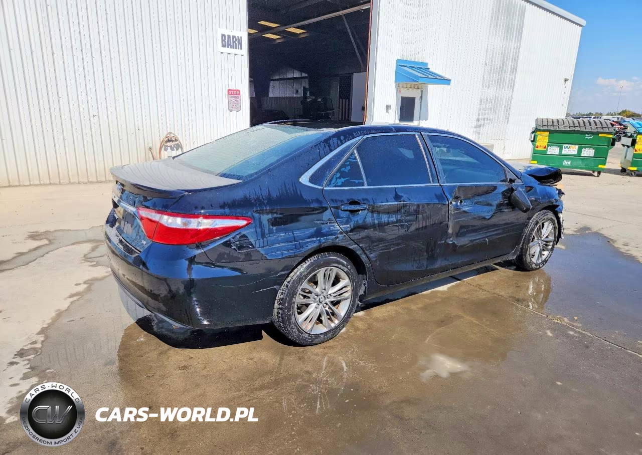 2016 Toyota Camry Se VIN:4T1BF1FK2GU206974 - 3