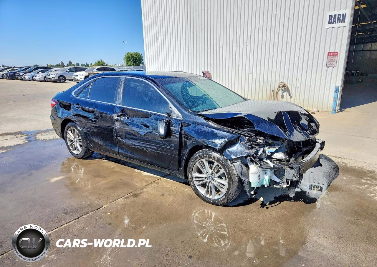 2016 Toyota Camry Se VIN:4T1BF1FK2GU206974 - 4