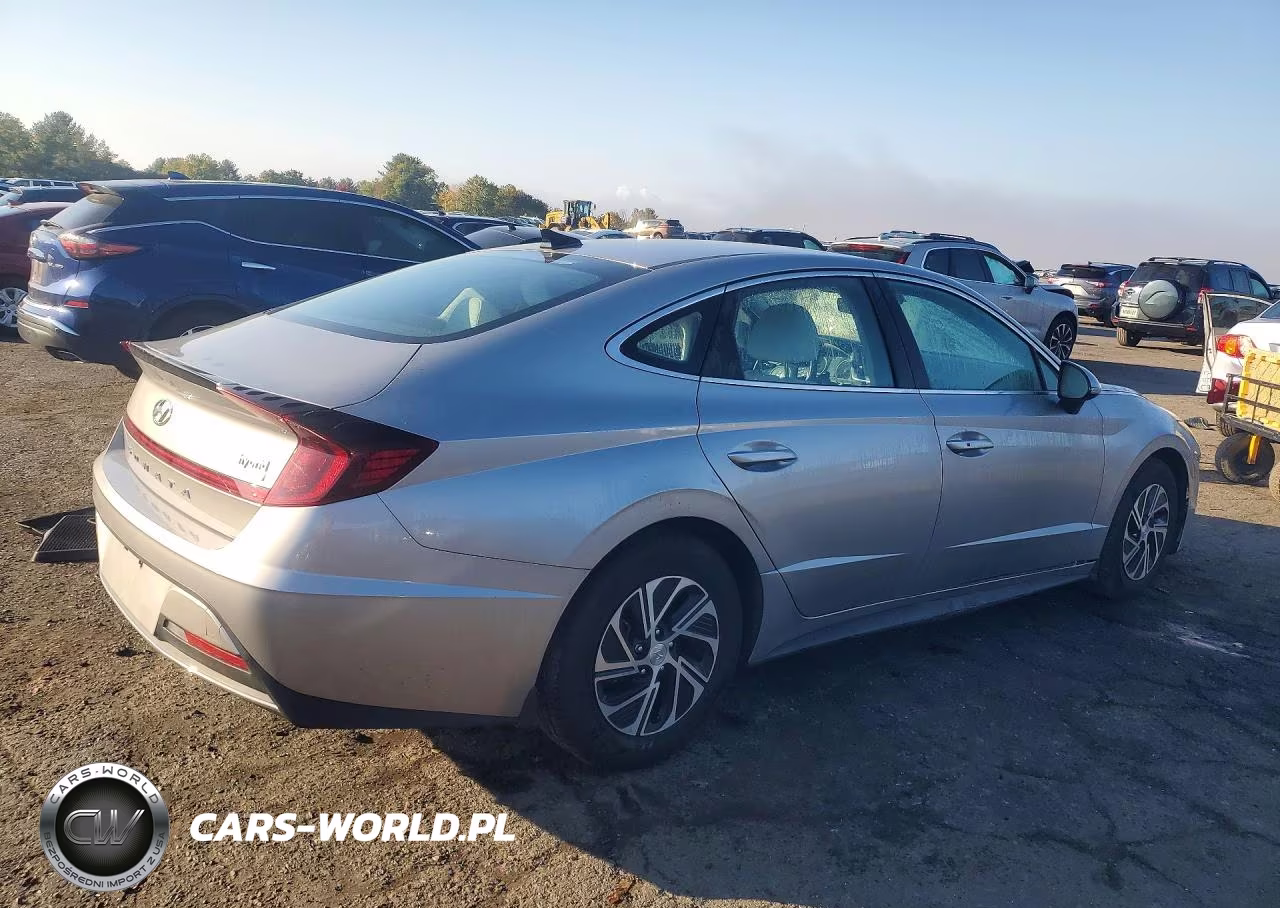 2020 Hyundai Sonata Hybrid Blue VIN:KMHL24JJ6LA009947 - 3